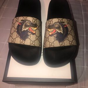 Gucci Wolf slides size 10